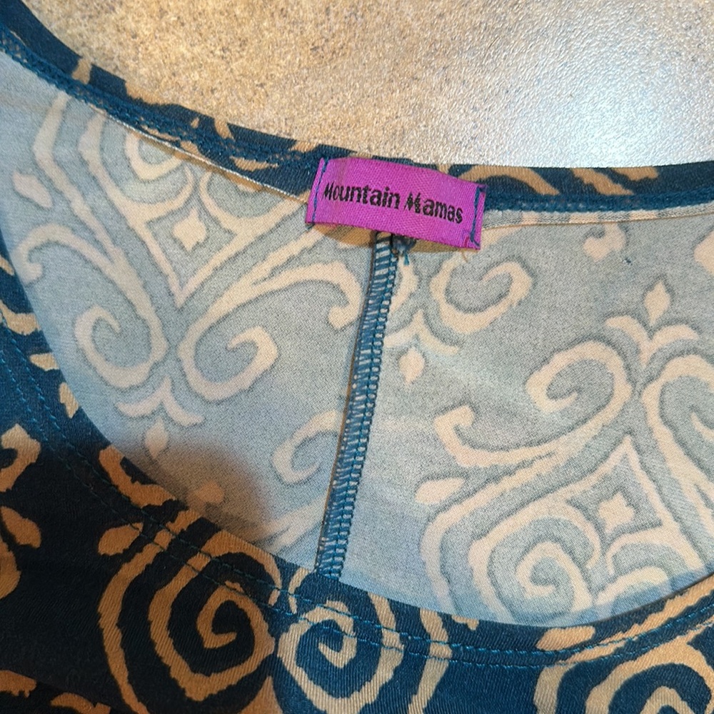 Women’s Mountain Mamas dress size sm/med - Picture 5 of 6